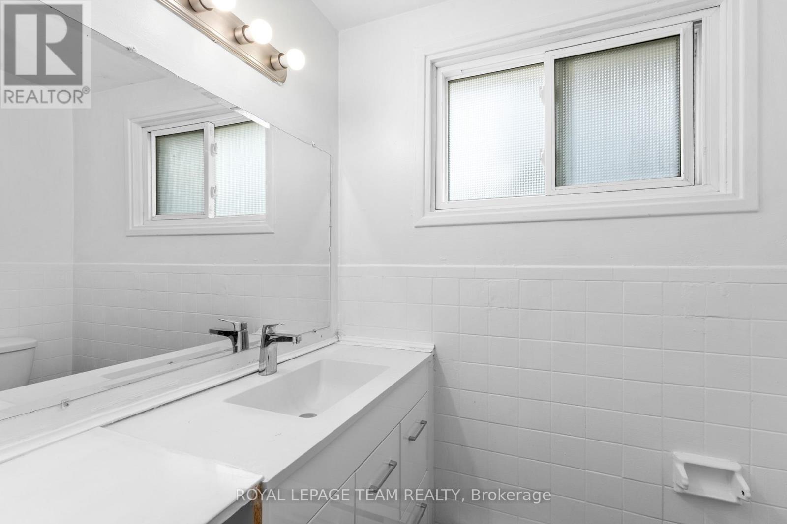 32 - 258 Queen Mary Road, Kingston, Ontario  K7M 2B2 - Photo 26 - X12327919