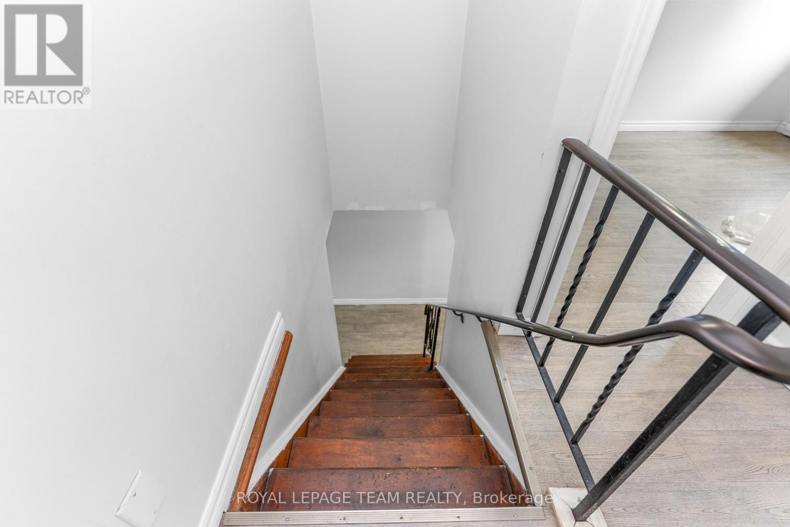 32 - 258 Queen Mary Road, Kingston, Ontario  K7M 2B2 - Photo 29 - X12327919
