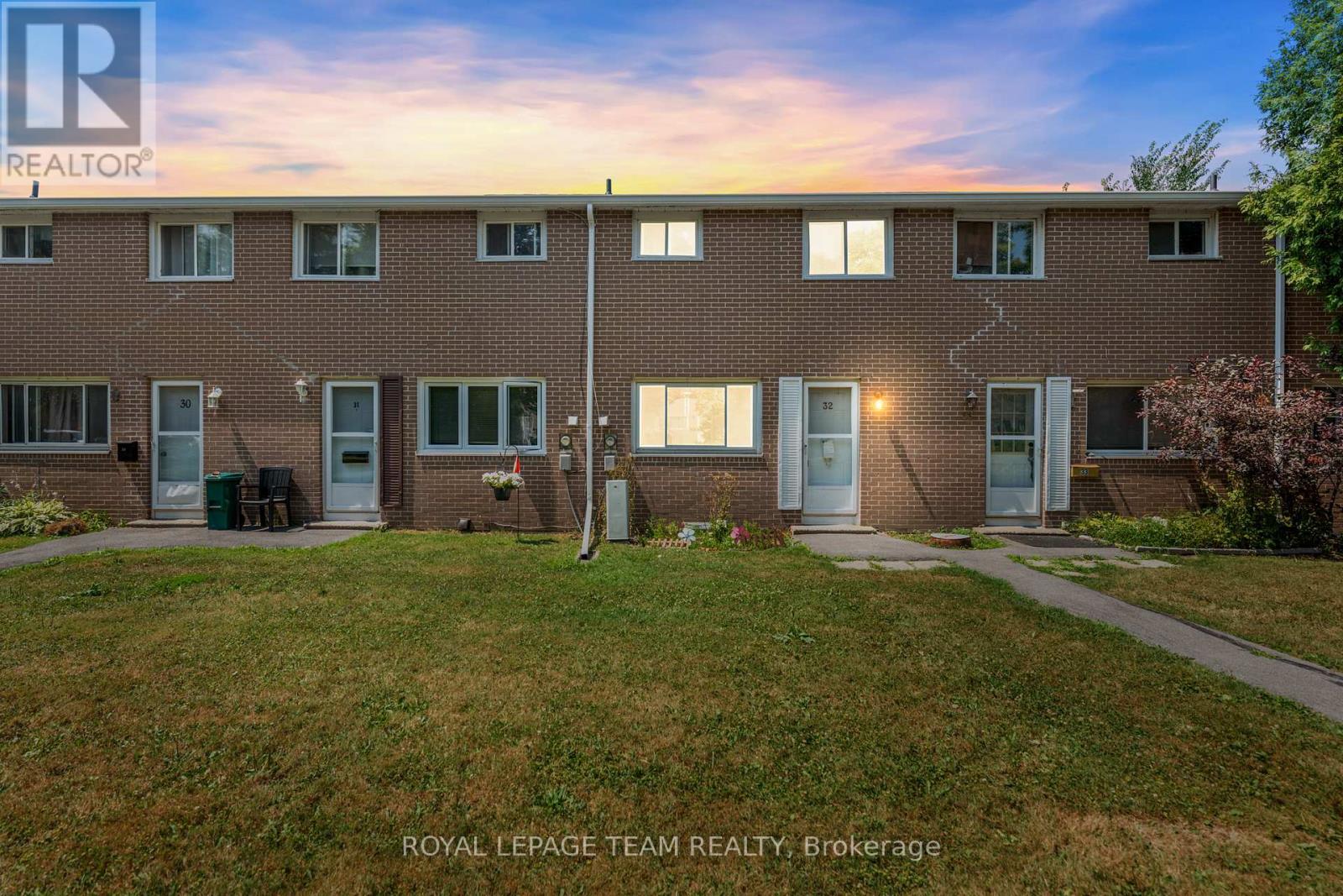 32 - 258 Queen Mary Road, Kingston, Ontario  K7M 2B2 - Photo 3 - X12327919