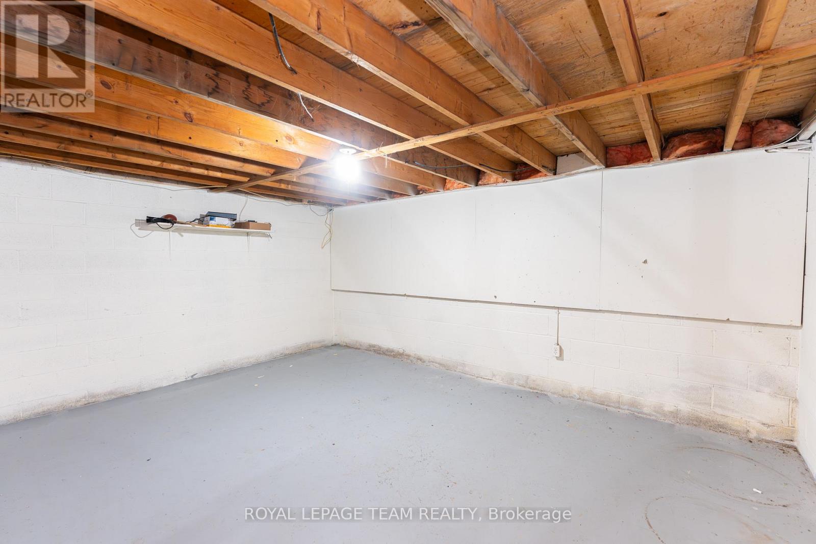 32 - 258 Queen Mary Road, Kingston, Ontario  K7M 2B2 - Photo 32 - X12327919