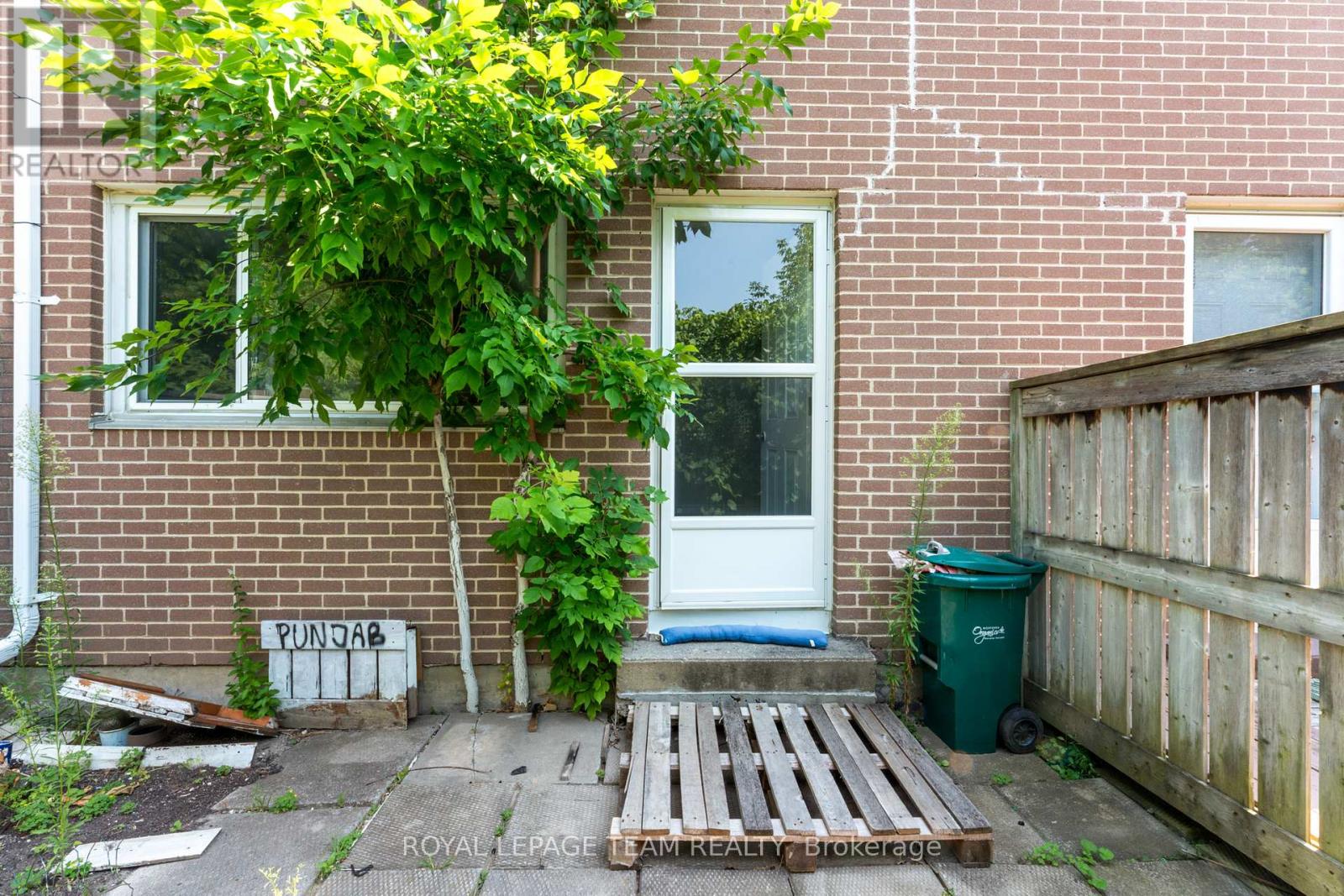 32 - 258 Queen Mary Road, Kingston, Ontario  K7M 2B2 - Photo 37 - X12327919
