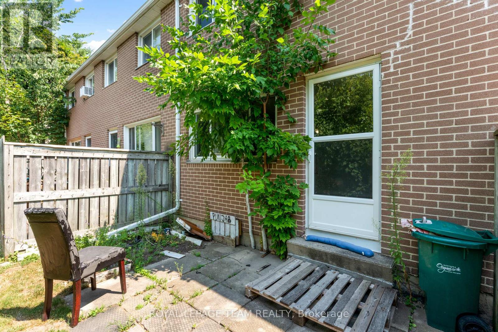 32 - 258 Queen Mary Road, Kingston, Ontario  K7M 2B2 - Photo 38 - X12327919