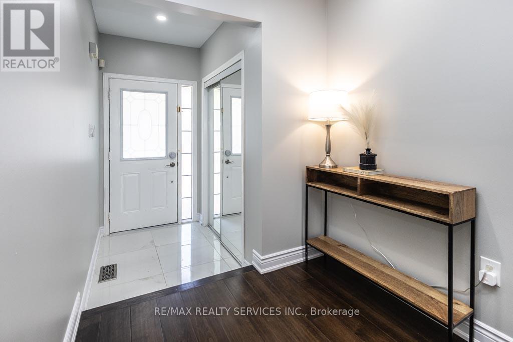 Property at 5279 PALMETTO PLACE image 3