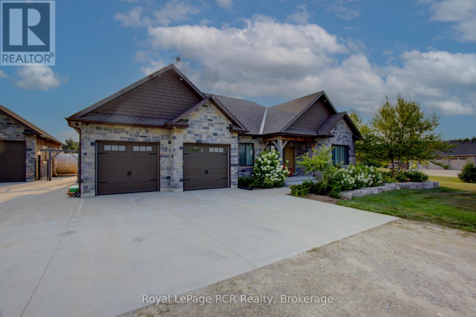 9624 O'dwyers Road, Minto, Ontario  N0G 2L1 - Photo 3 - X12327961