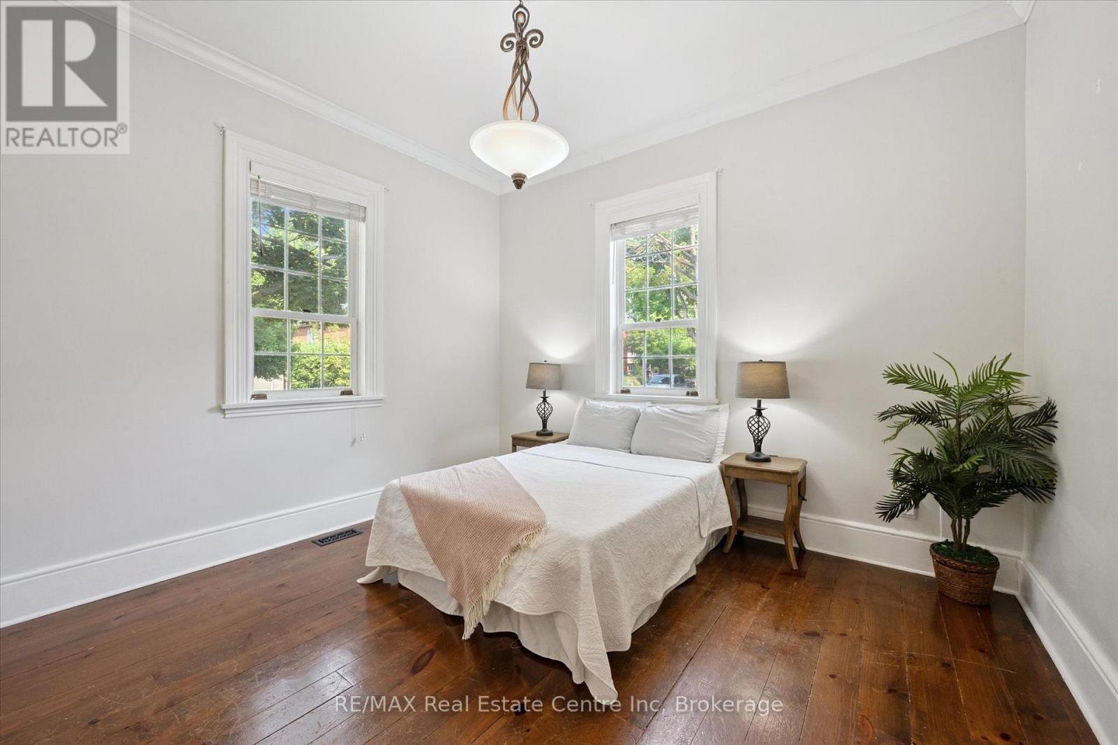 64 Stuart Street, Guelph, Ontario  N1E 4S5 - Photo 6 - X12327993