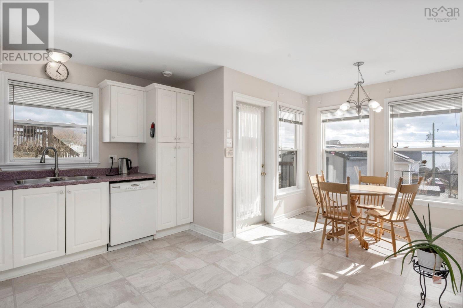 60 Sea Spray Dr, Eastern Passage, Nova Scotia  B3G 1S6 - Photo 16 - 202510339