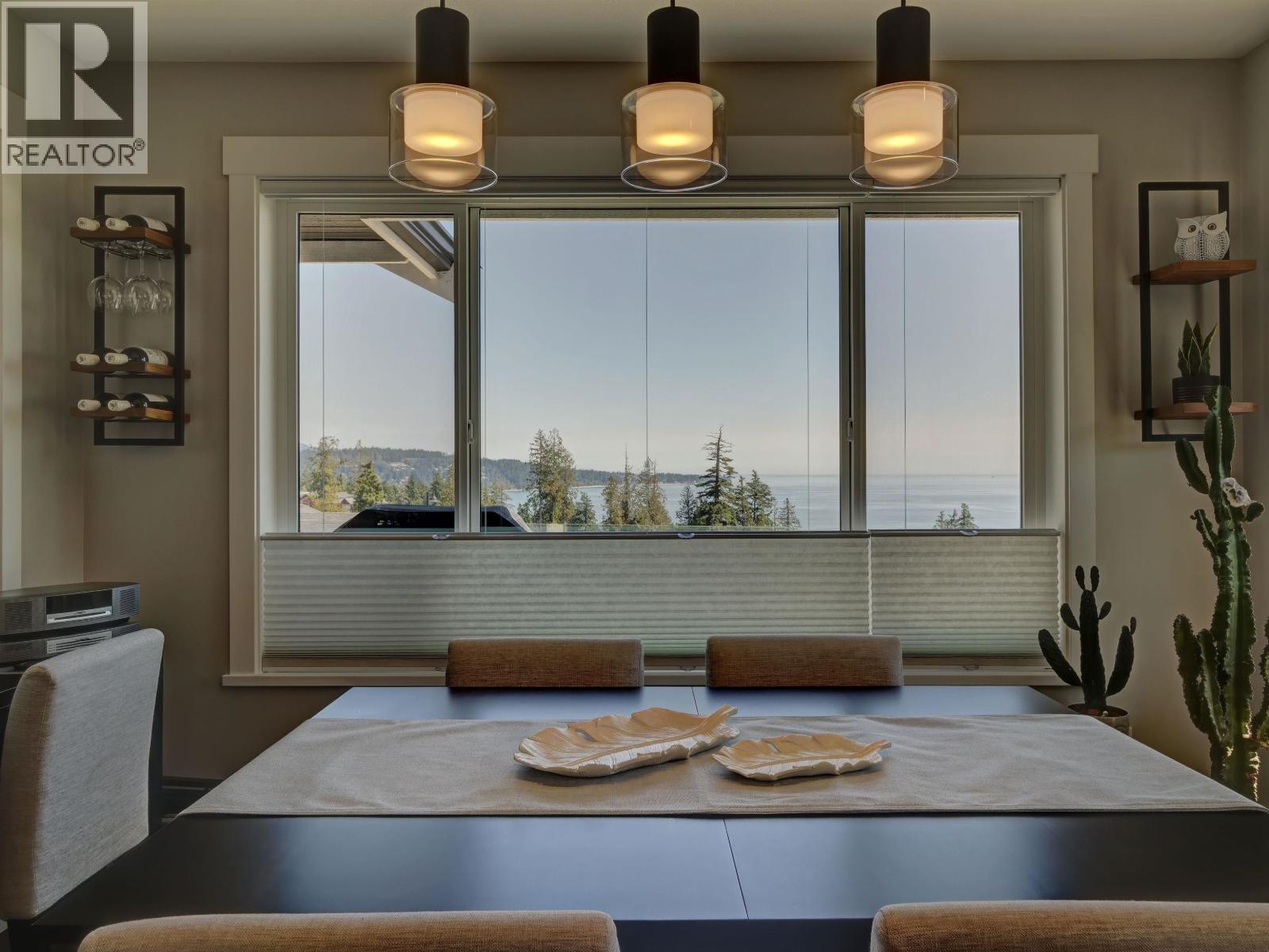 5634 Kingbird Crescent, Sechelt, British Columbia  V7Z 0S4 - Photo 8 - R3032827