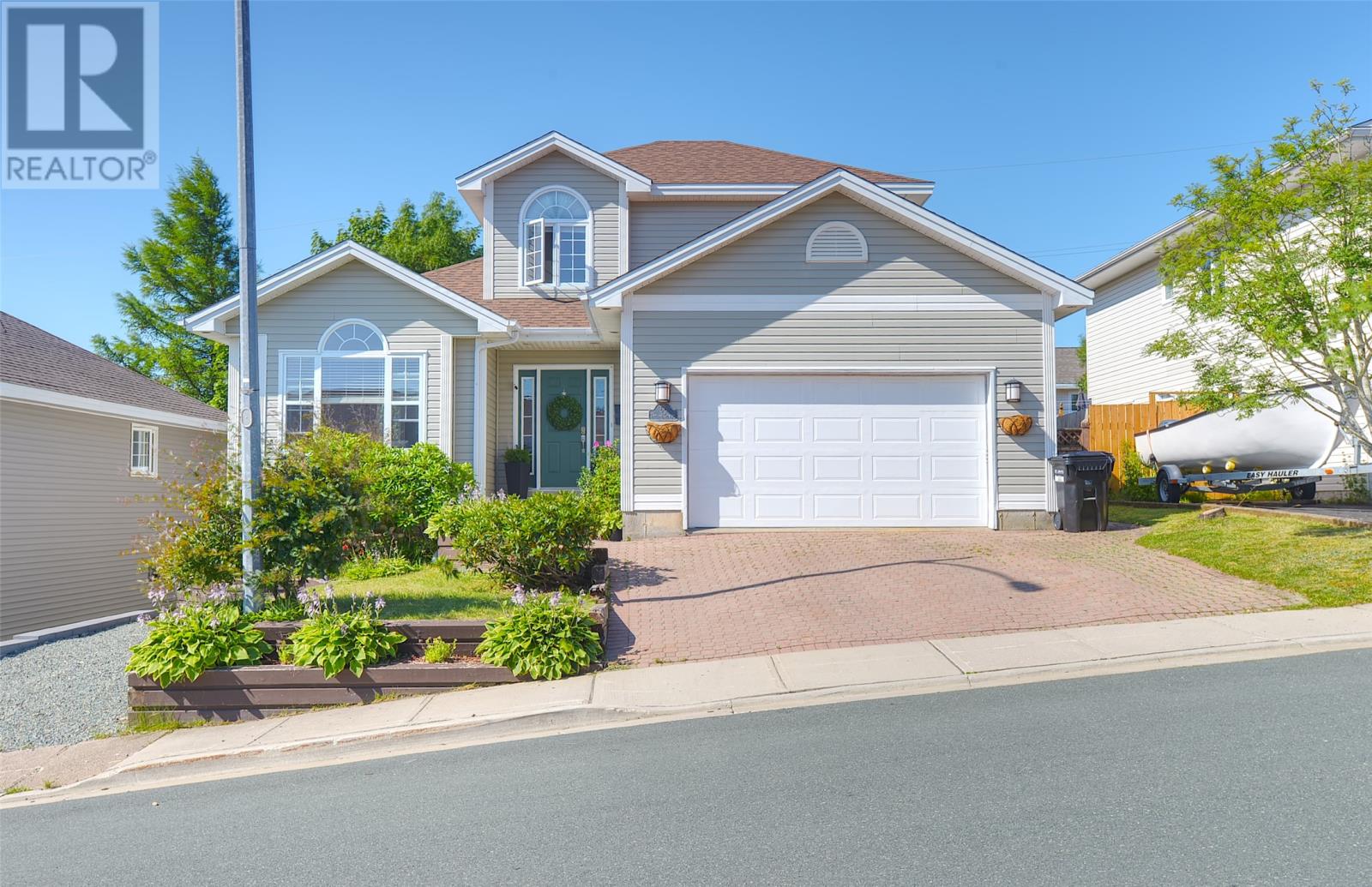 Property at 60 Duntara Crescent image 1