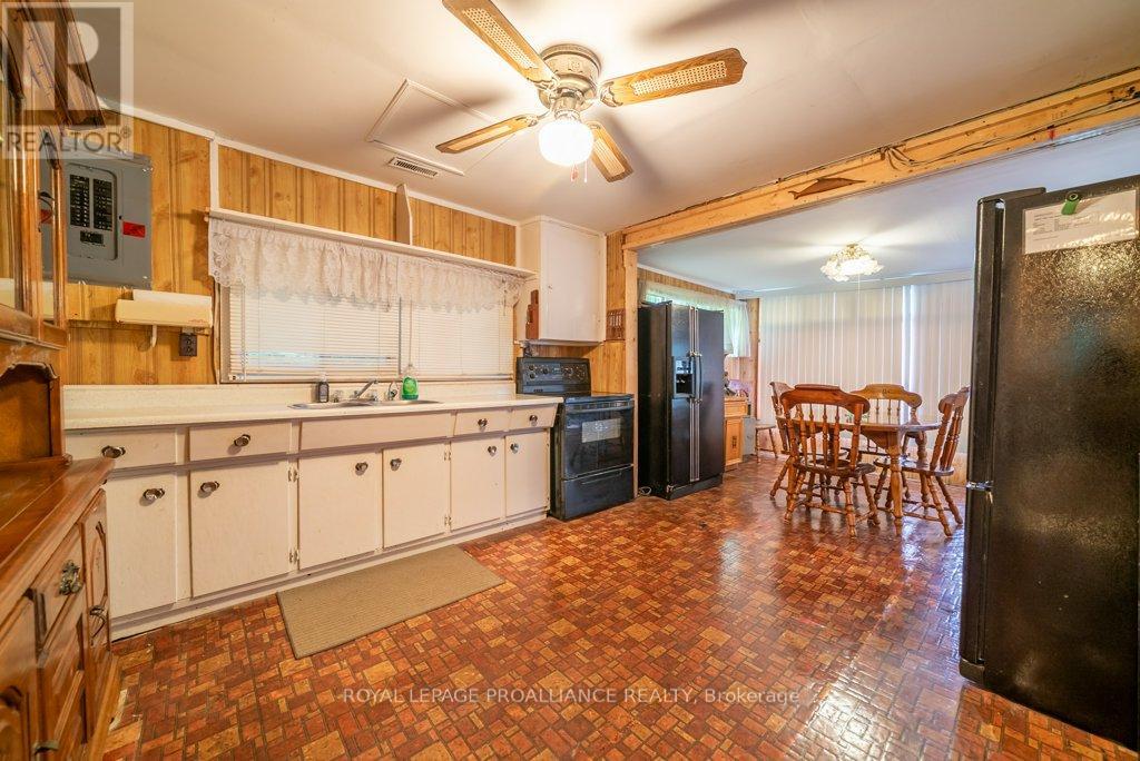 1087c Hills Lake Road, North Frontenac, Ontario  K0H 2M0 - Photo 16 - X12327900