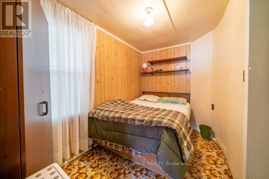 1087c Hills Lake Road, North Frontenac, Ontario  K0H 2M0 - Photo 19 - X12327900