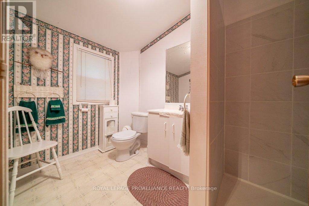 1087c Hills Lake Road, North Frontenac, Ontario  K0H 2M0 - Photo 20 - X12327900