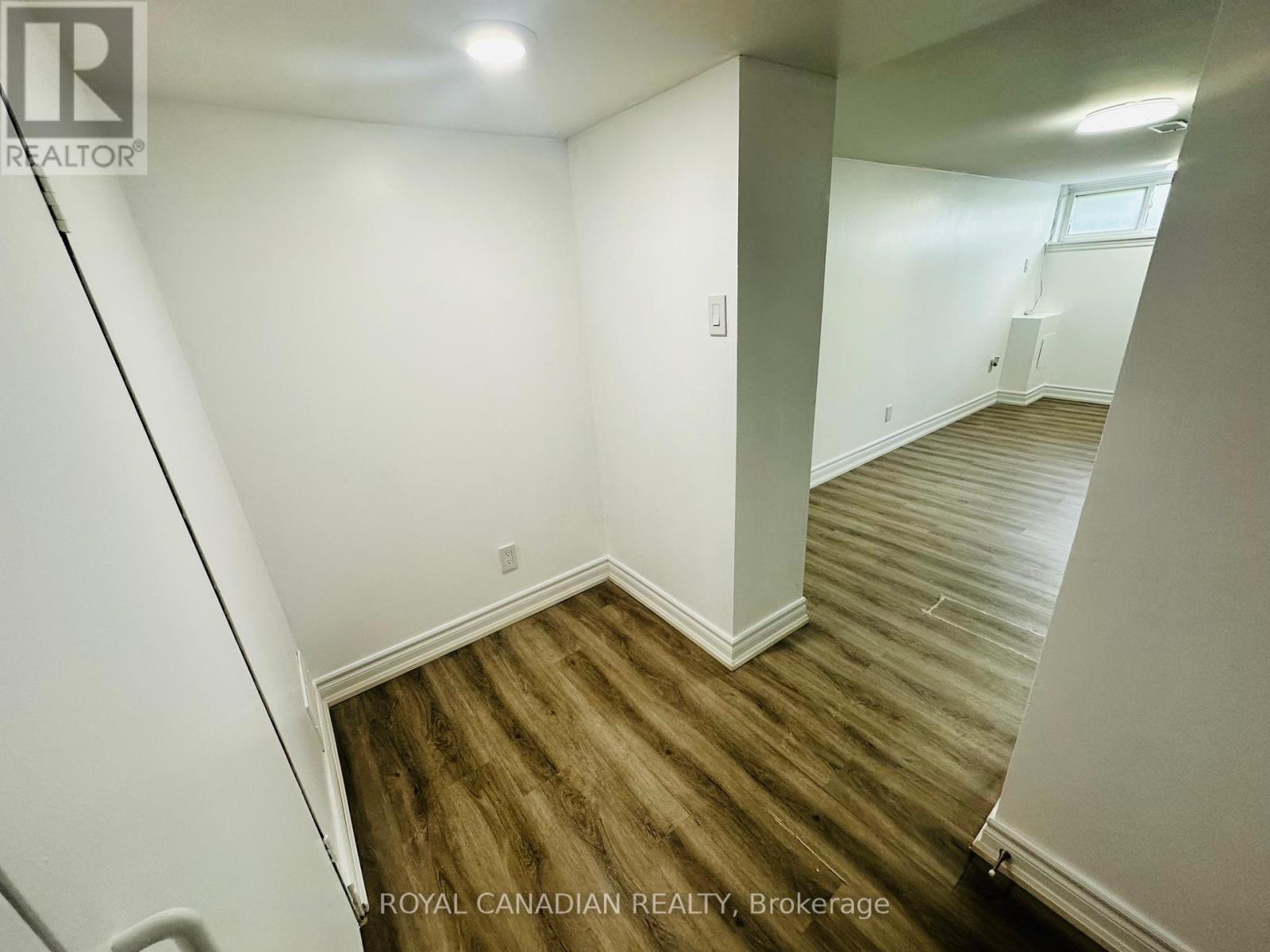 Bsmt - 50 Walter Avenue, Newmarket, Ontario  L3Y 2T3 - Photo 4 - N12327960