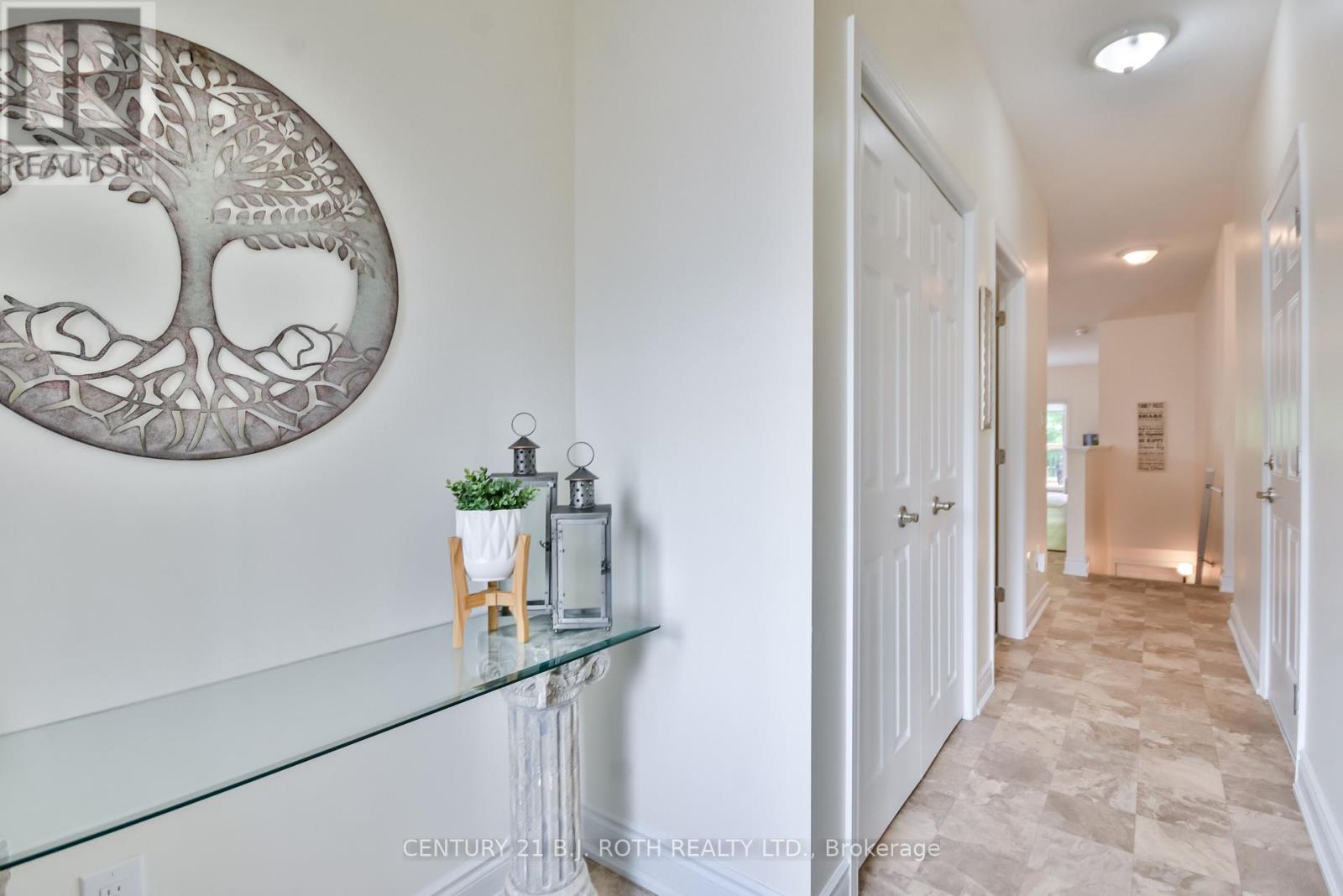 202 Lucy Lane, Orillia, Ontario  L3V 0G3 - Photo 4 - S12327918