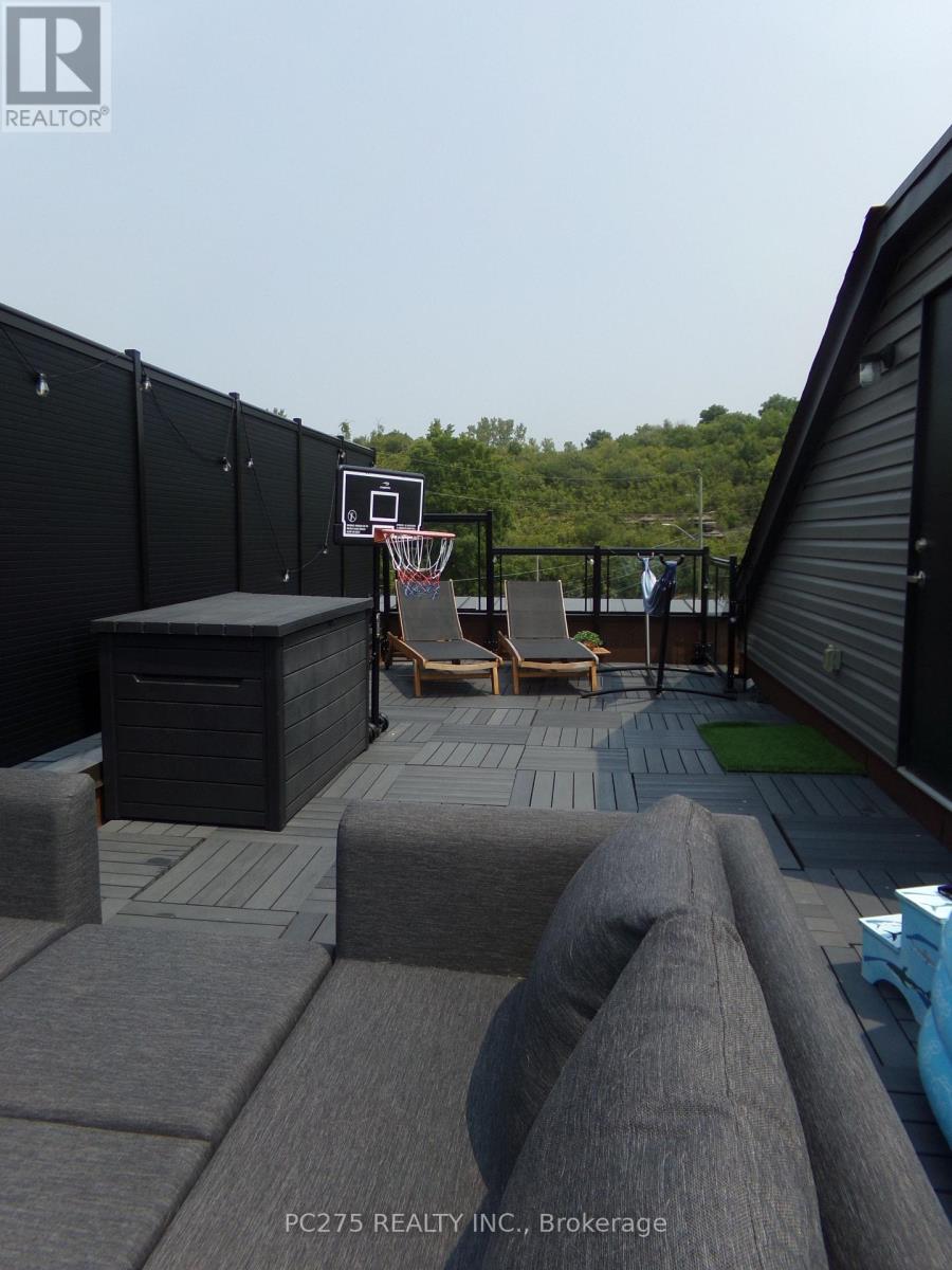 34 - 2 Willow Street, Brant (Paris), Ontario  N3L 0K7 - Photo 25 - X12328020