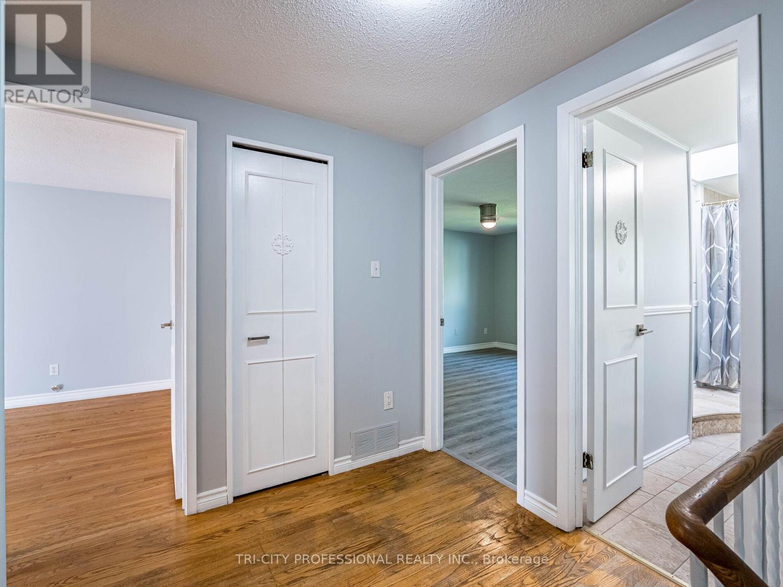 172 Mountainview Road S, Halton Hills, Ontario  L7G 4K7 - Photo 25 - W12328009