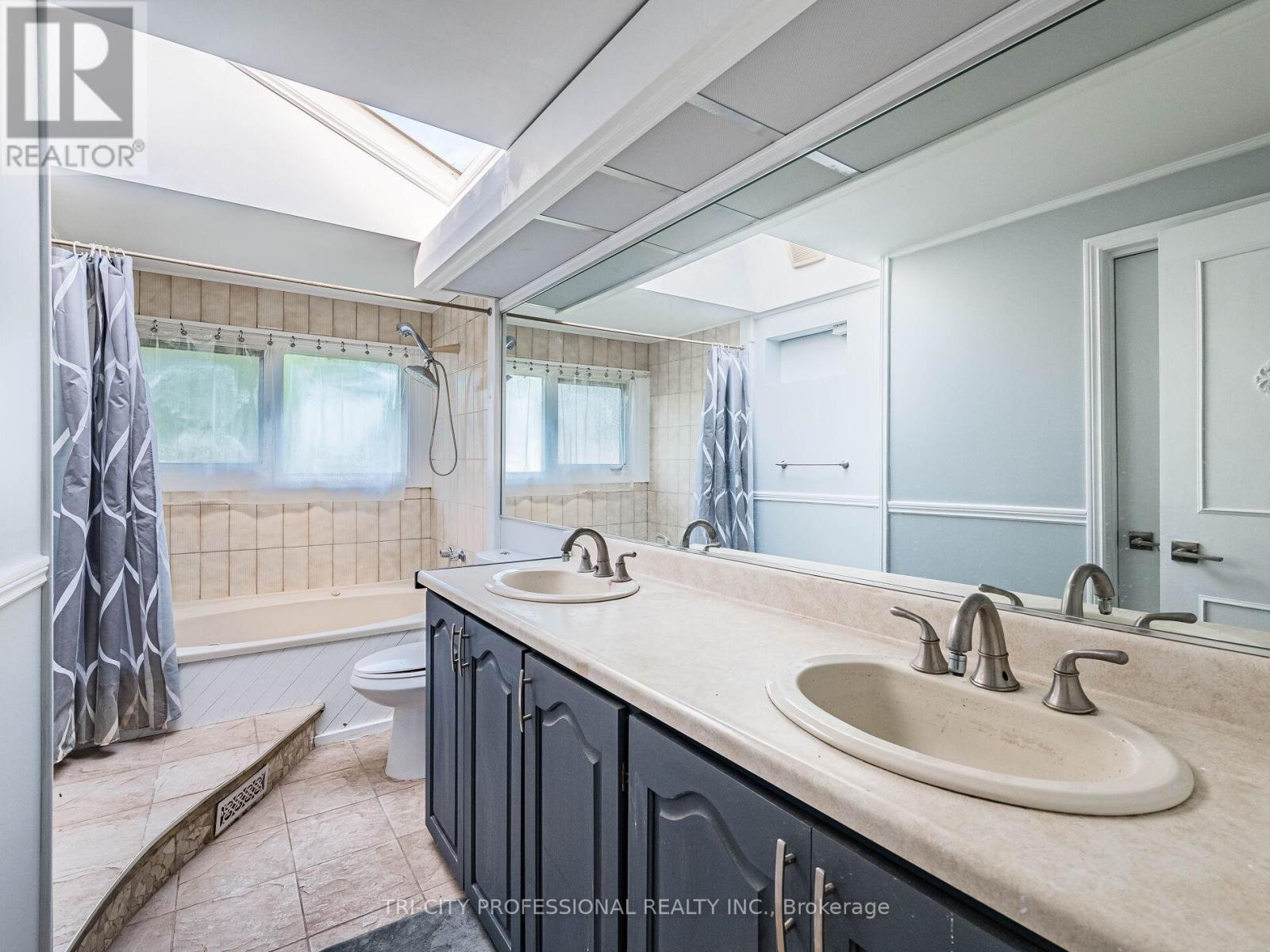 172 Mountainview Road S, Halton Hills, Ontario  L7G 4K7 - Photo 34 - W12328009