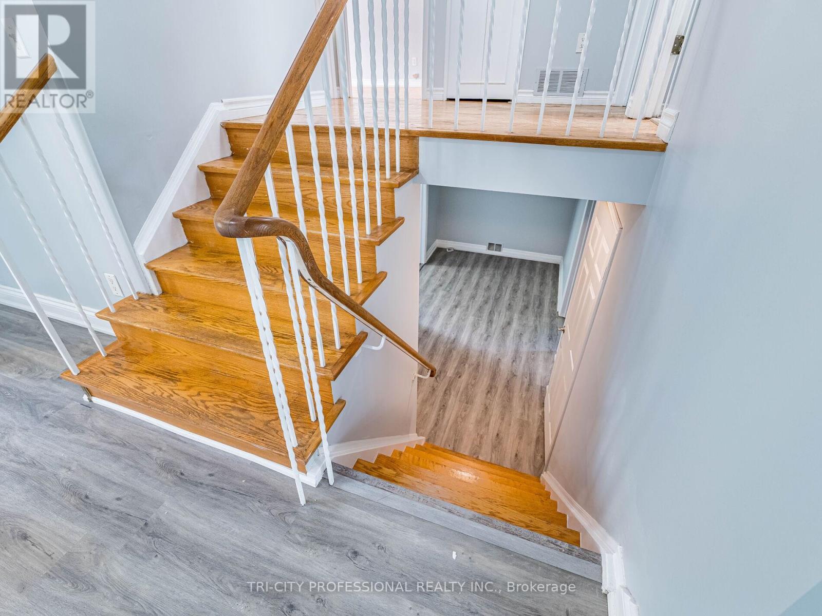 172 Mountainview Road S, Halton Hills, Ontario  L7G 4K7 - Photo 38 - W12328009