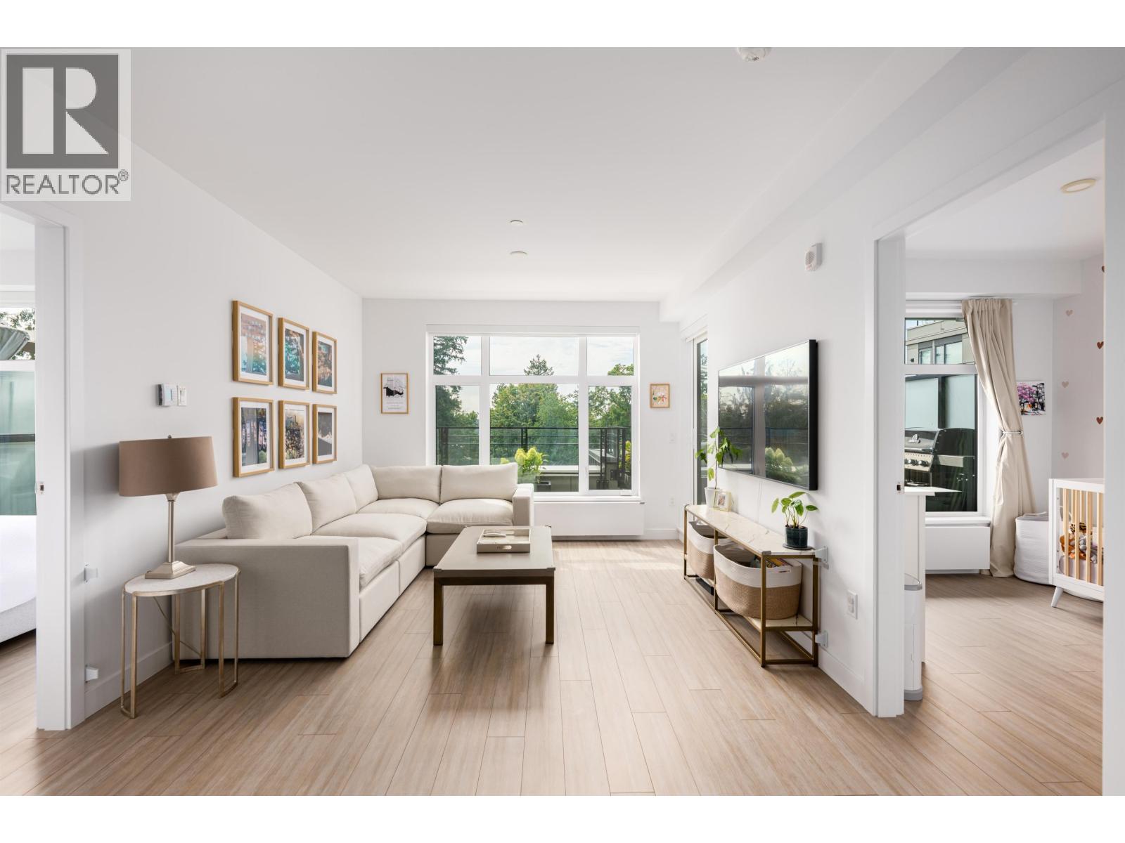 208 707 E 3rd Street, North Vancouver, British Columbia  V7L 1G8 - Photo 10 - R3034207