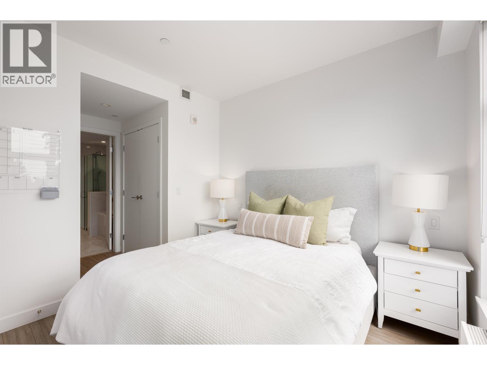 208 707 E 3rd Street, North Vancouver, British Columbia  V7L 1G8 - Photo 14 - R3034207