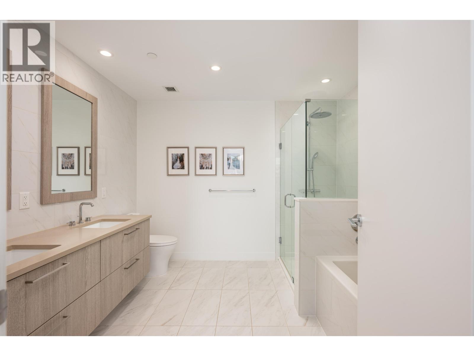 208 707 E 3rd Street, North Vancouver, British Columbia  V7L 1G8 - Photo 15 - R3034207