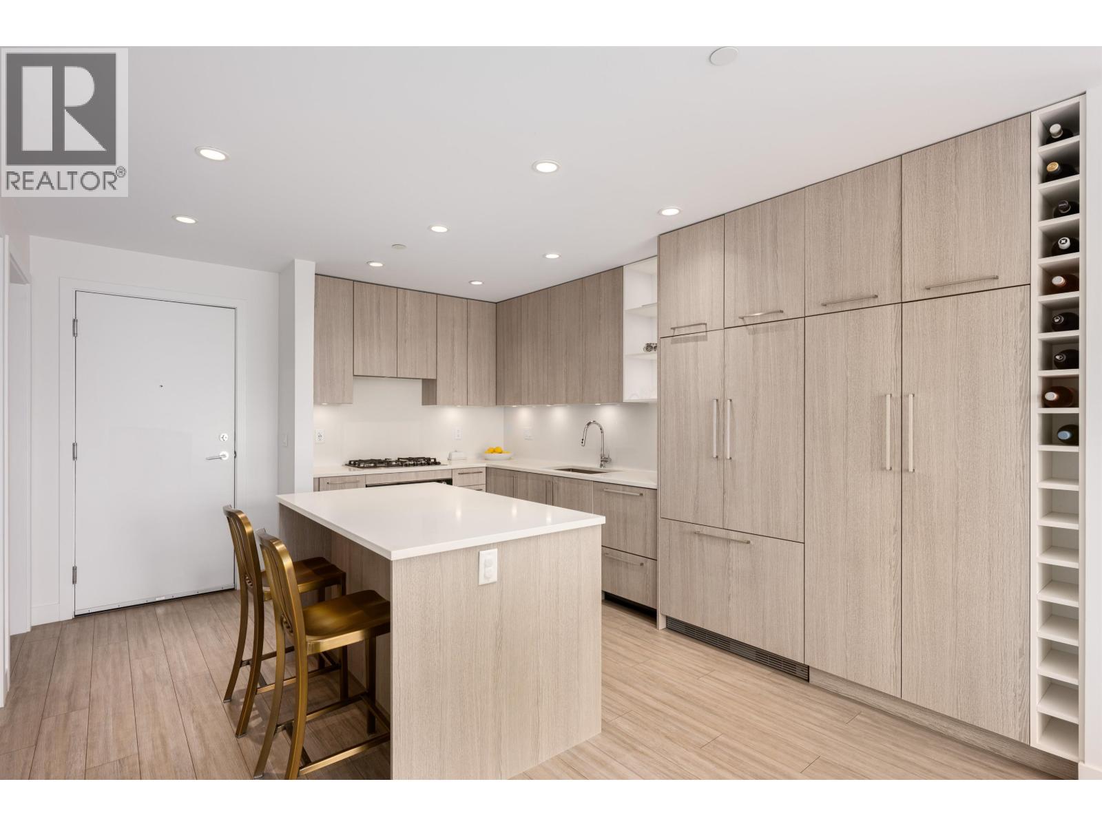 208 707 E 3rd Street, North Vancouver, British Columbia  V7L 1G8 - Photo 7 - R3034207