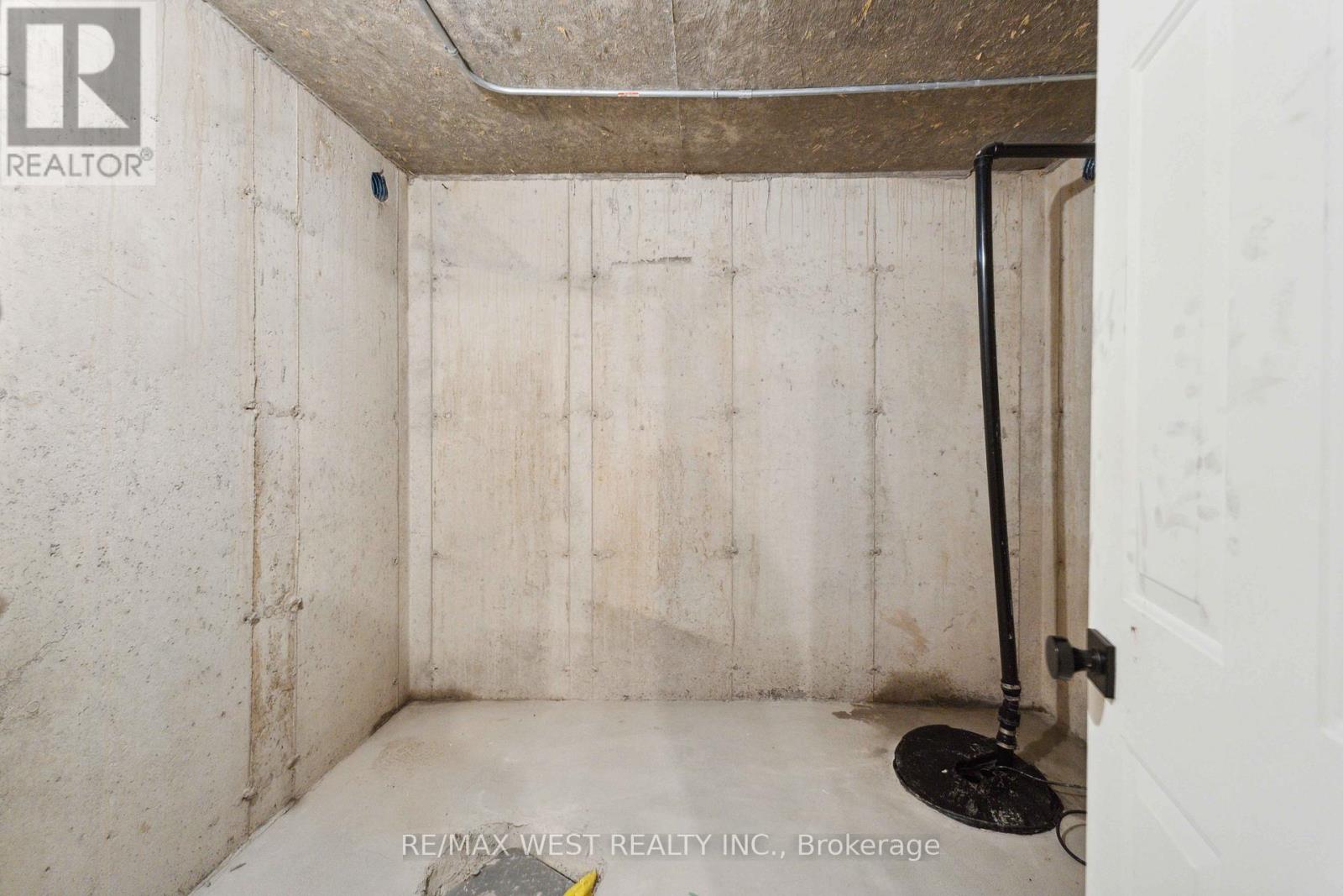 210 S Pelham Road, Welland, Ontario  L3B 5N8 - Photo 27 - X12328004