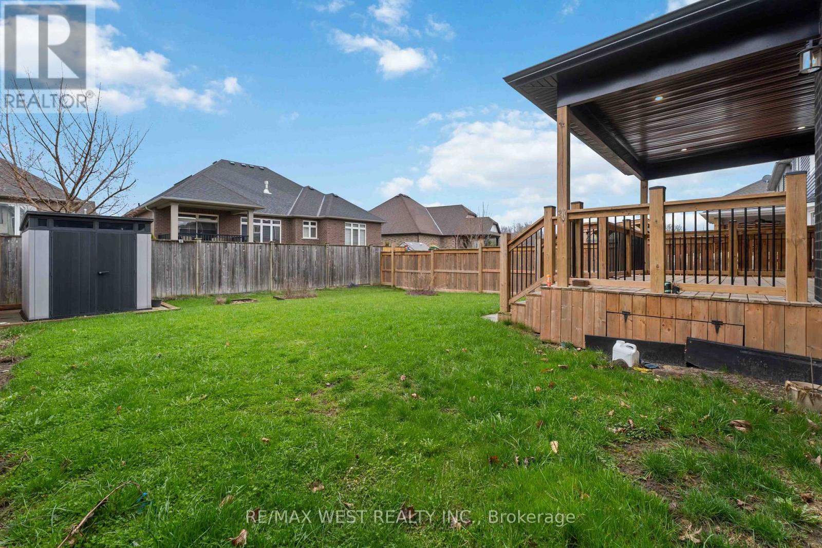 210 S Pelham Road, Welland, Ontario  L3B 5N8 - Photo 30 - X12328004