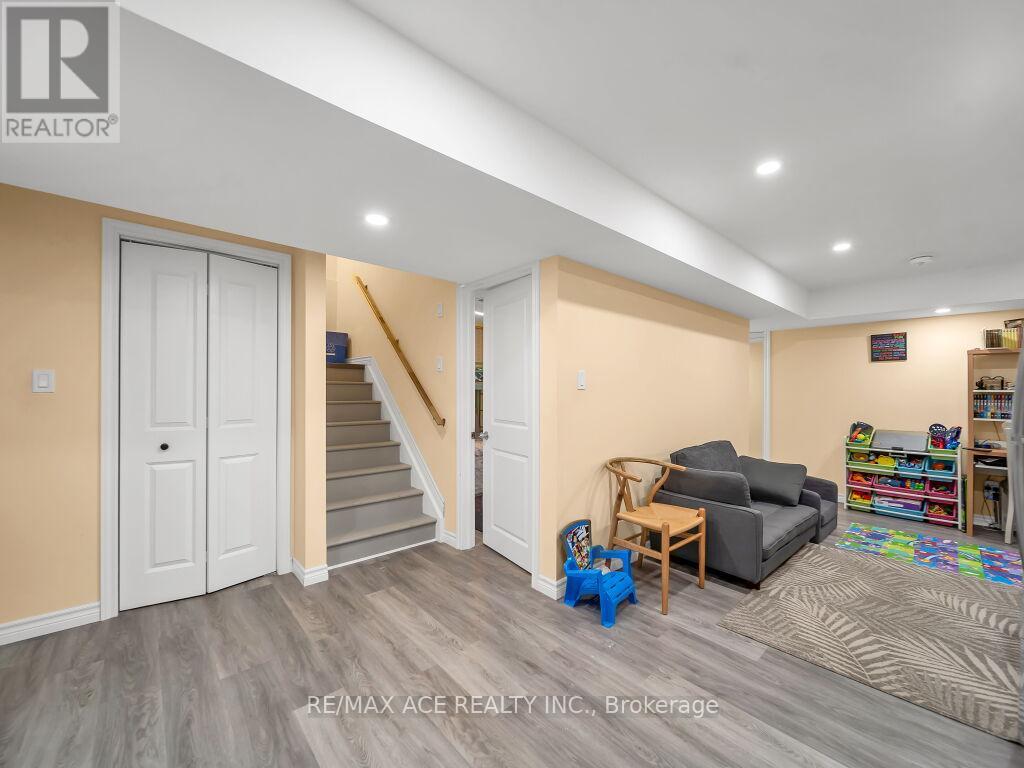 160 Kemp Crescent E, Guelph, Ontario  N1E 0K1 - Photo 39 - X12328012