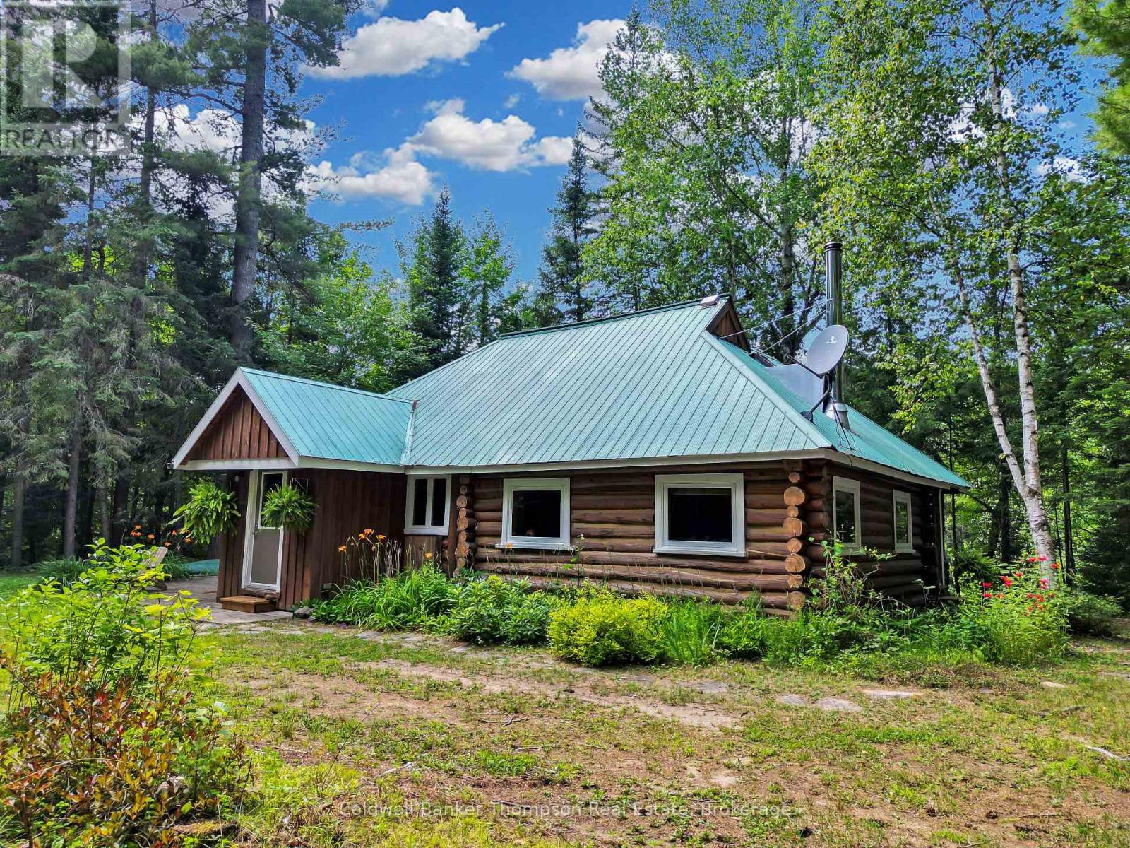 3575 Ravenscliffe Road, Huntsville, Ontario  P1H 2J2 - Photo 3 - X12328083