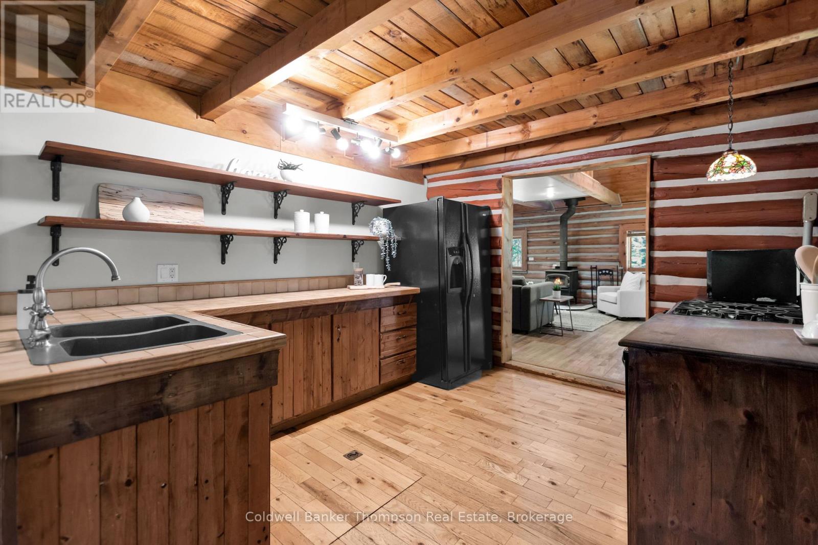 3575 Ravenscliffe Road, Huntsville, Ontario  P1H 2J2 - Photo 8 - X12328083