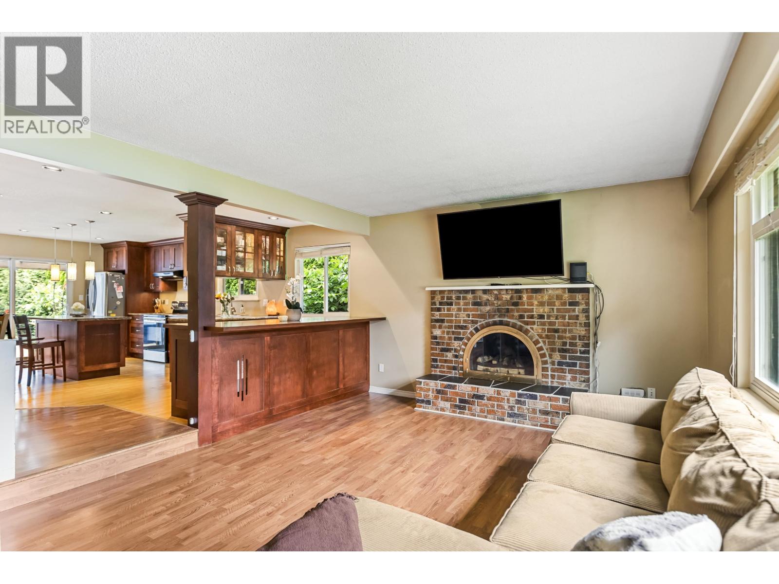 21665 Howison Avenue, Maple Ridge, British Columbia  V2X 2W5 - Photo 11 - R3034141