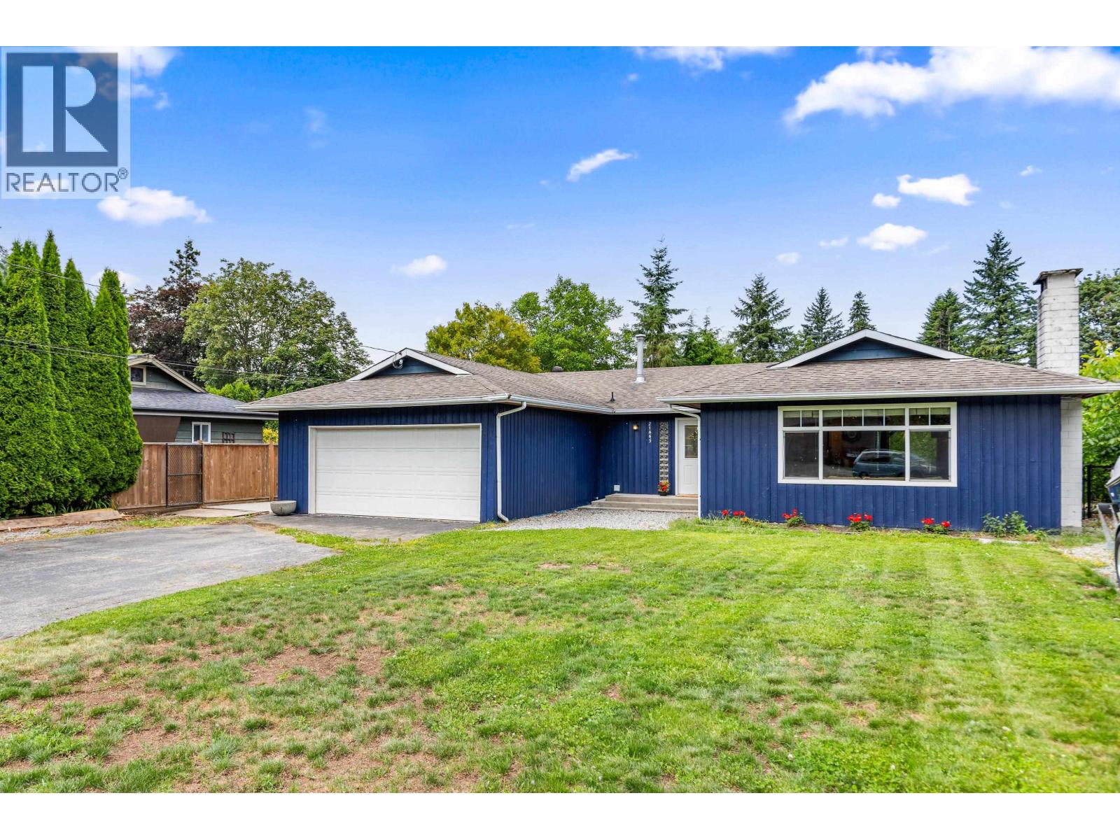 21665 Howison Avenue, Maple Ridge, British Columbia  V2X 2W5 - Photo 2 - R3034141