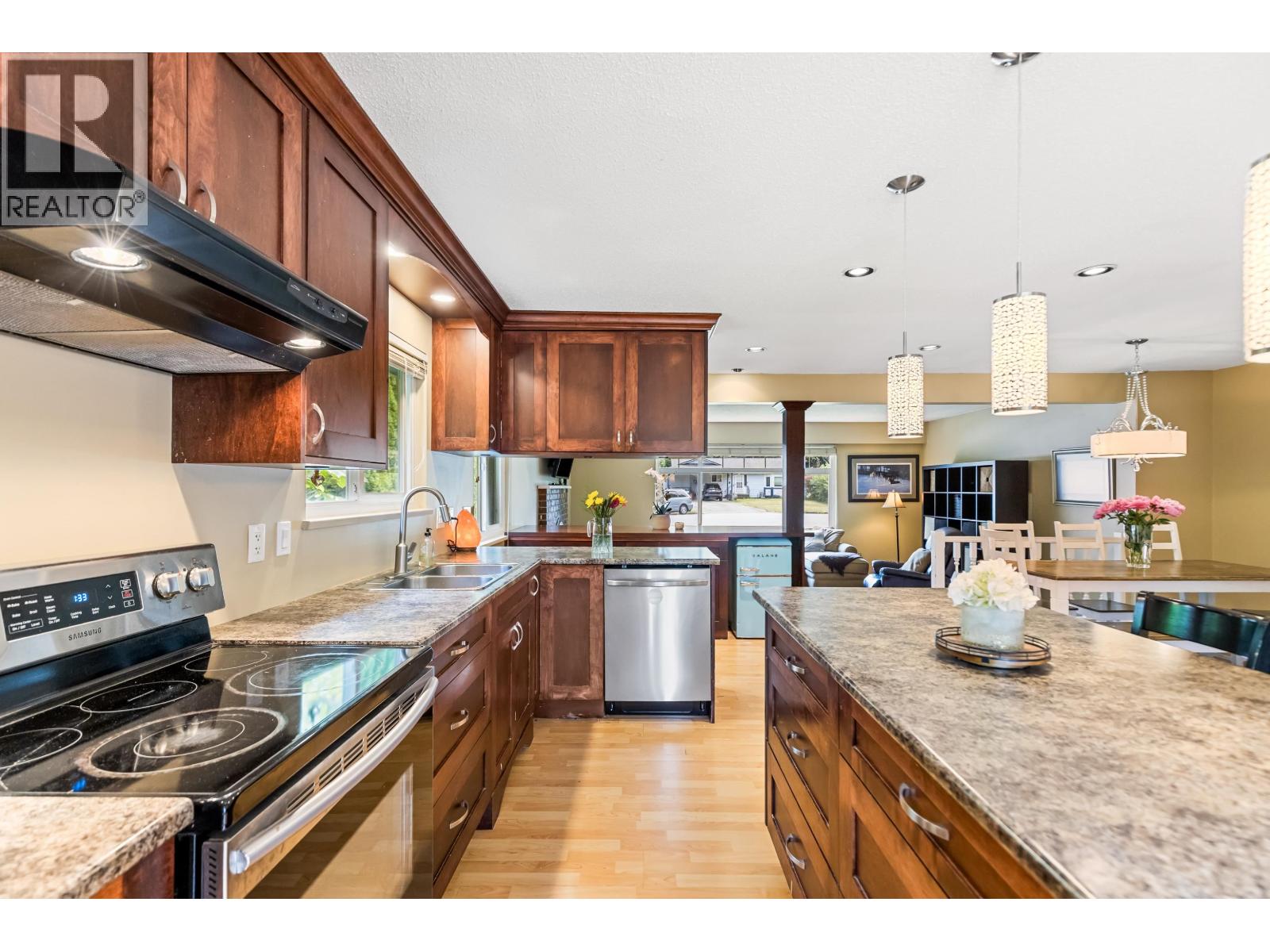 21665 Howison Avenue, Maple Ridge, British Columbia  V2X 2W5 - Photo 5 - R3034141