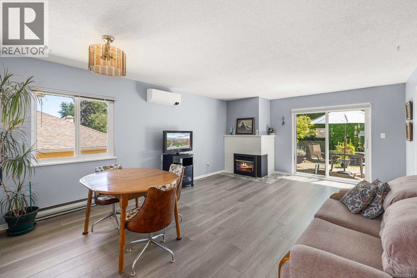 Property at 17 4120 Interurban Rd image 1