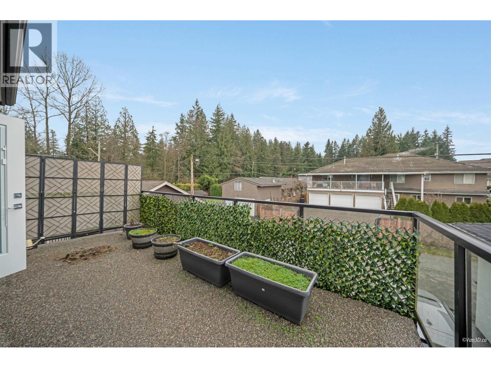 656 Blue Mountain Street, Coquitlam, British Columbia  V3J 4R6 - Photo 37 - R3034067