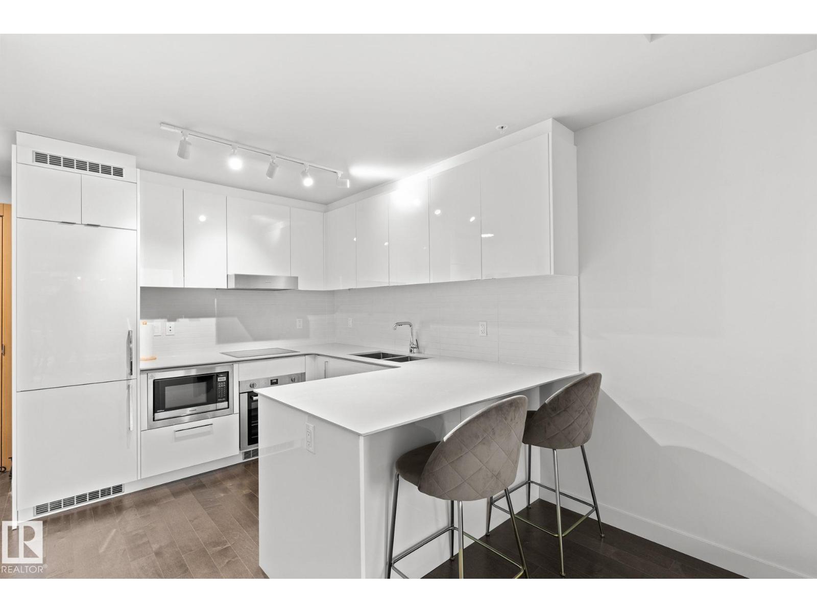 #2505 10360 102 ST NW, Edmonton, Alberta