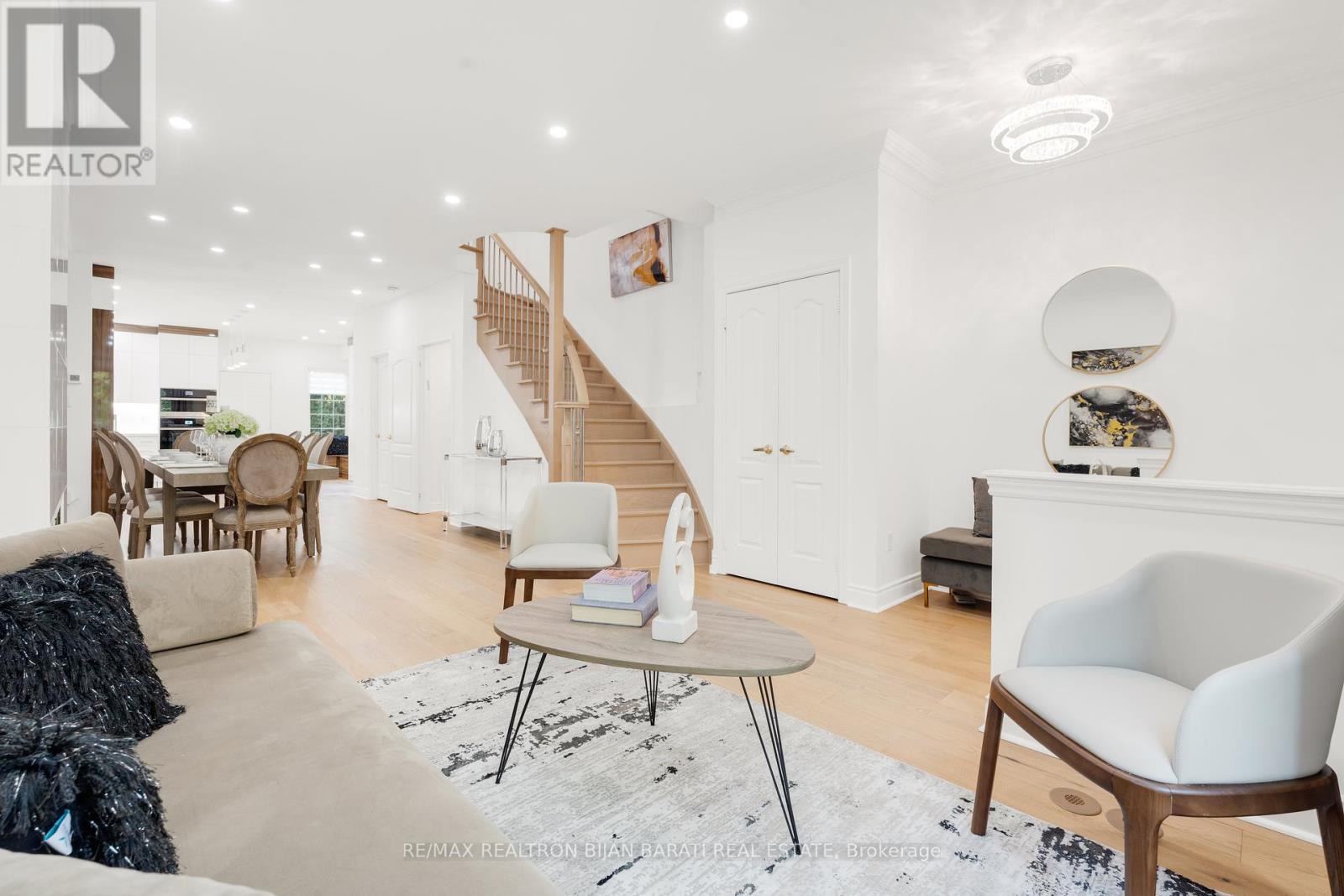 Property at 38 - 94B ELLERSLIE AVENUE image 5