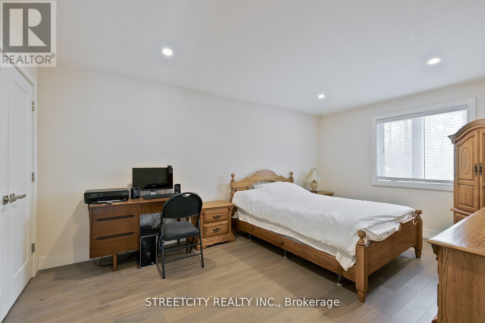 141 Baldwin Street, Tillsonburg, Ontario  N4G 2K4 - Photo 19 - X12328151