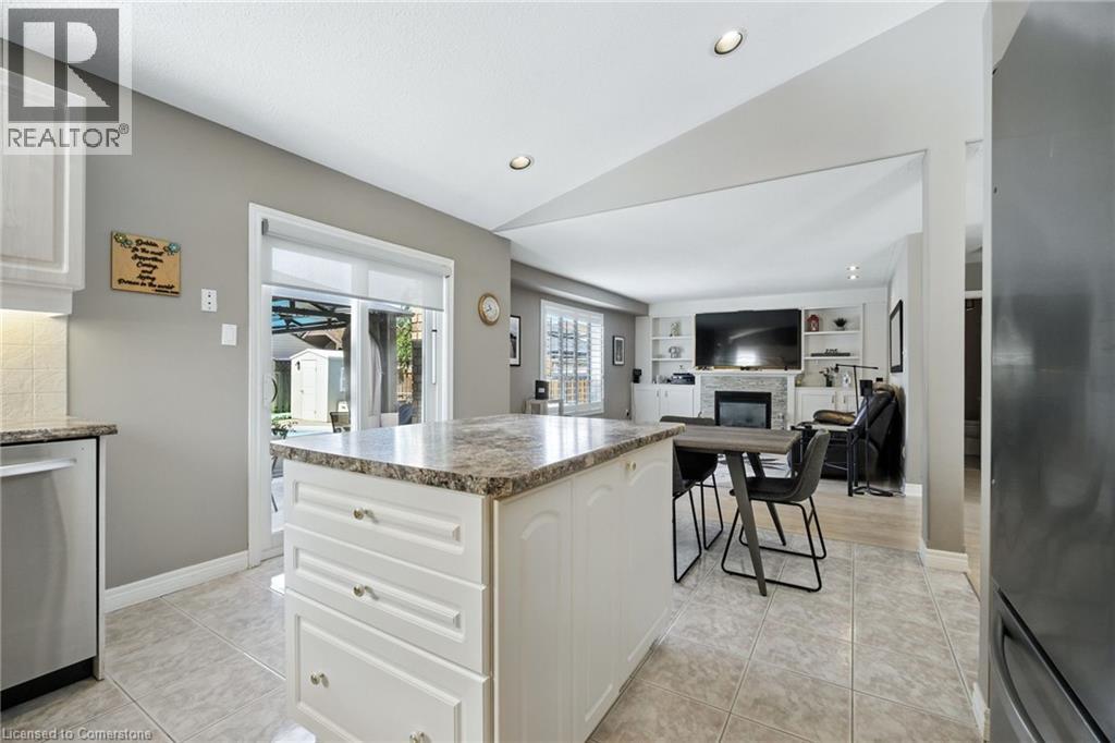 17 Hillgarden Drive, Hamilton, Ontario  L8J 3R3 - Photo 16 - 40757800