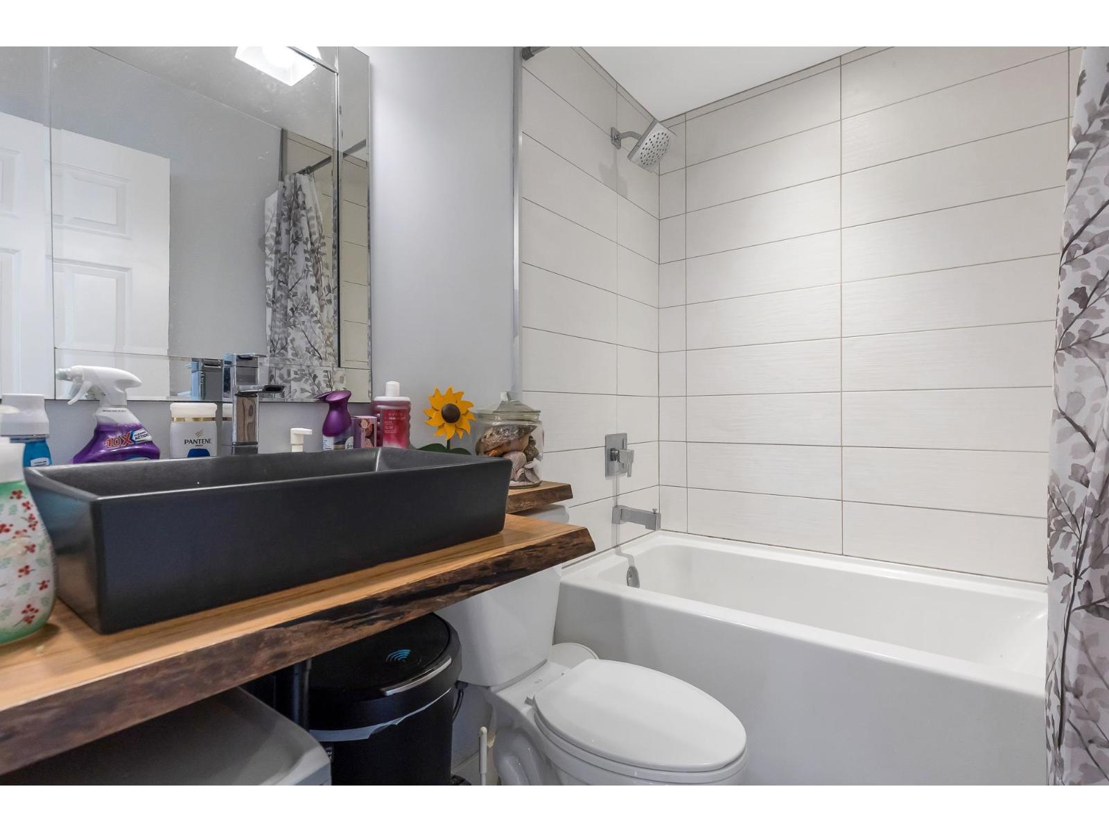 5262 209 Street, Langley, British Columbia  V3A 6E9 - Photo 14 - R3033729
