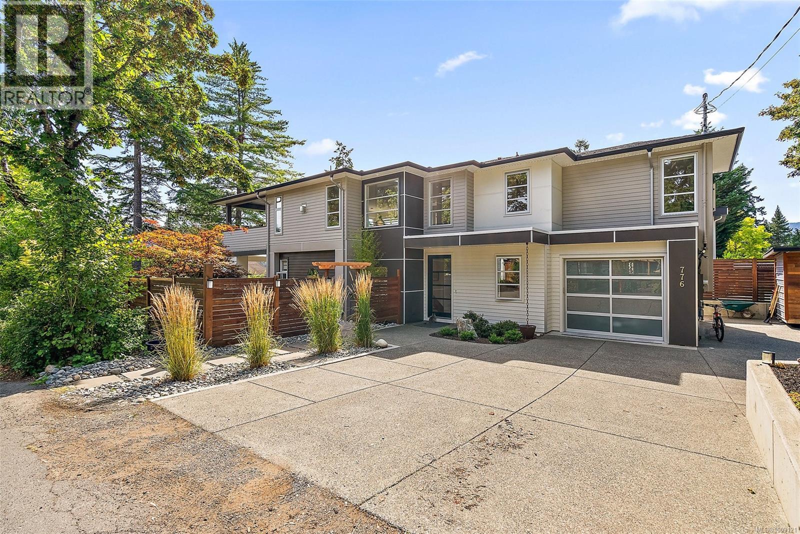 Property at 776 Harding Lane image 3