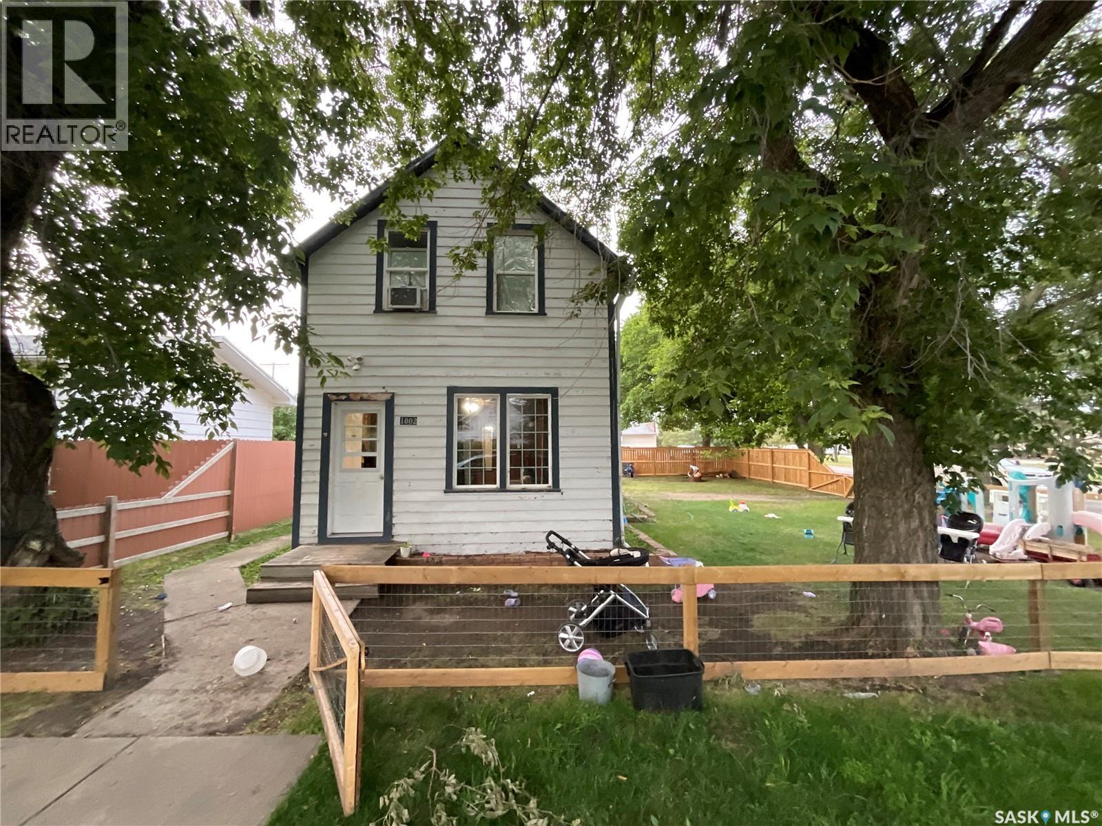 1002 8th STREET, Rosthern, Saskatchewan