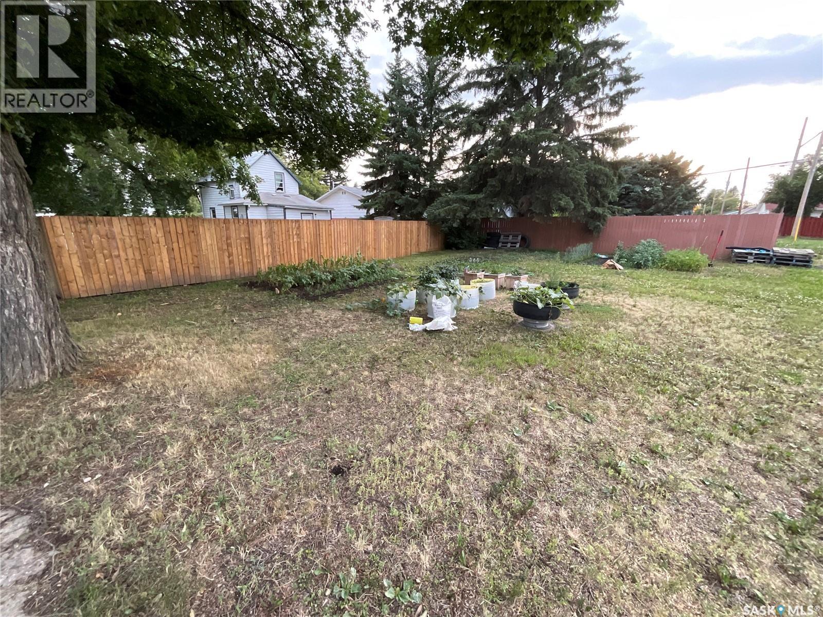 1002 8th Street, Rosthern, Saskatchewan  S0K 3R0 - Photo 14 - SK014815