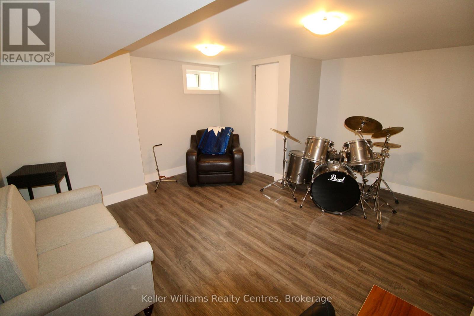 445 13th Street, Hanover, Ontario  N4N 1Y2 - Photo 27 - X12328059