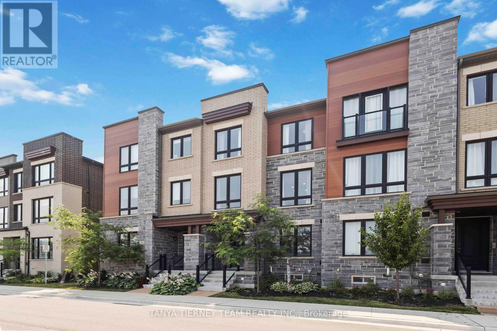 Property at 36 DOCKSIDE WAY image 3