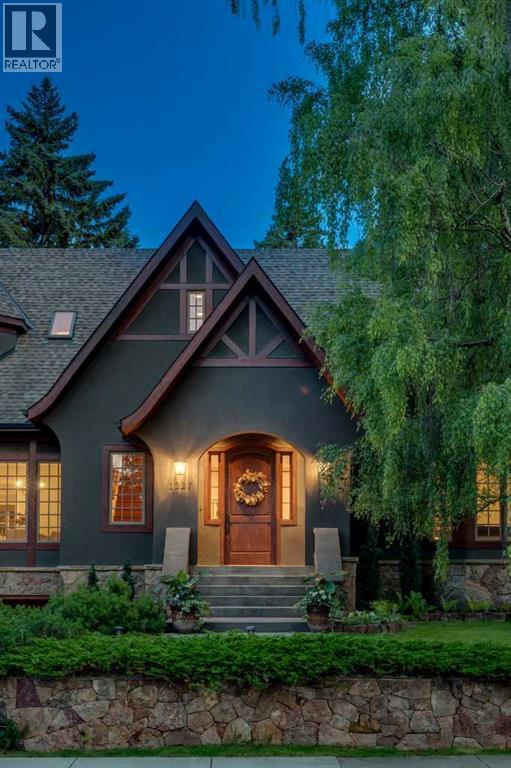 Property at 1227 Lansdowne Avenue SW image 2