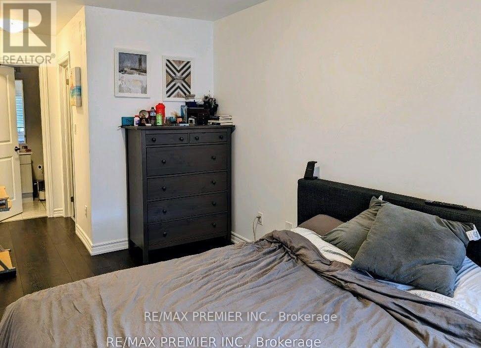407 - 201 Pine Grove Road, Vaughan, Ontario  L4L 2H7 - Photo 8 - N12328114
