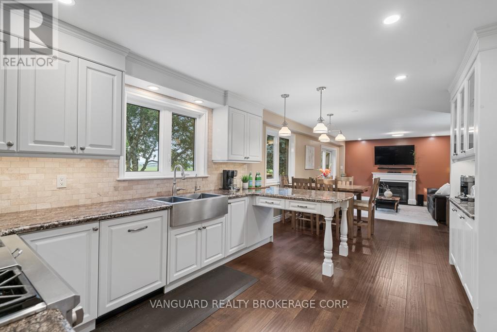 3856 County Rd 88 Road, Bradford West Gwillimbury, Ontario  L0G 1T0 - Photo 15 - N12328154