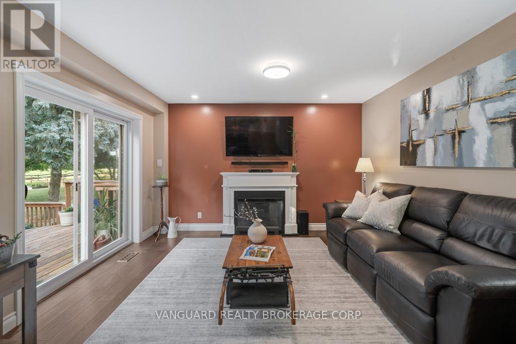 3856 County Rd 88 Road, Bradford West Gwillimbury, Ontario  L0G 1T0 - Photo 18 - N12328154
