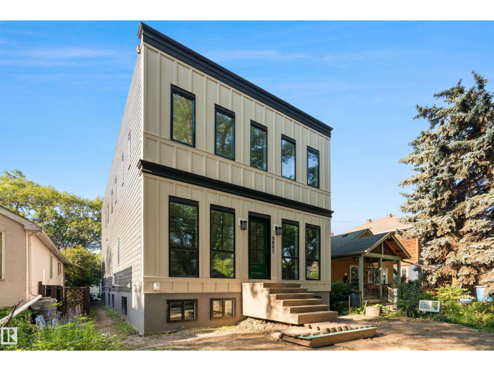 Property at 9807 90 AV NW image 2